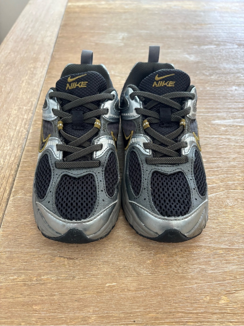 Nike V5 RNR Boys Sneaker - Picture 2 of 5